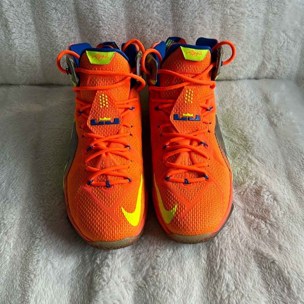Nike MEN'S Lebron XII 12 SIX MERIDIANS Hyper Crimson Volt SIZE 13